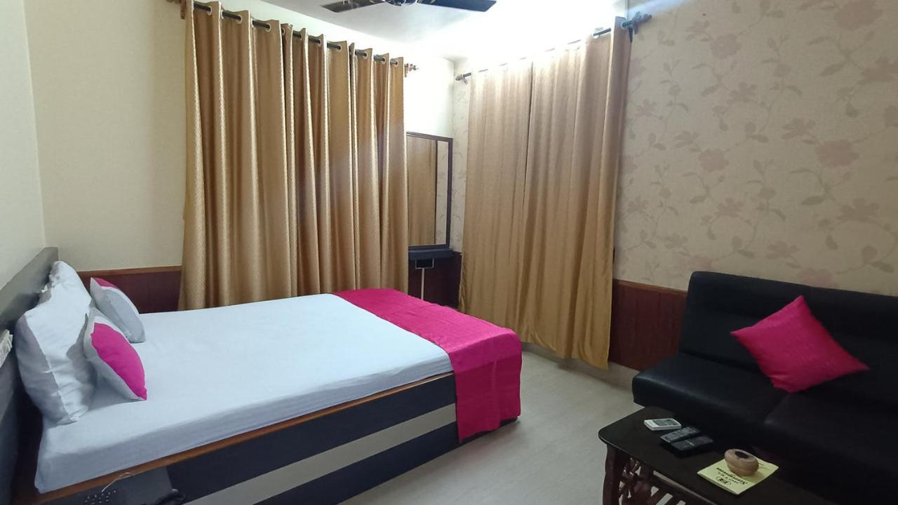 Hotel Sangam Baharampur Экстерьер фото